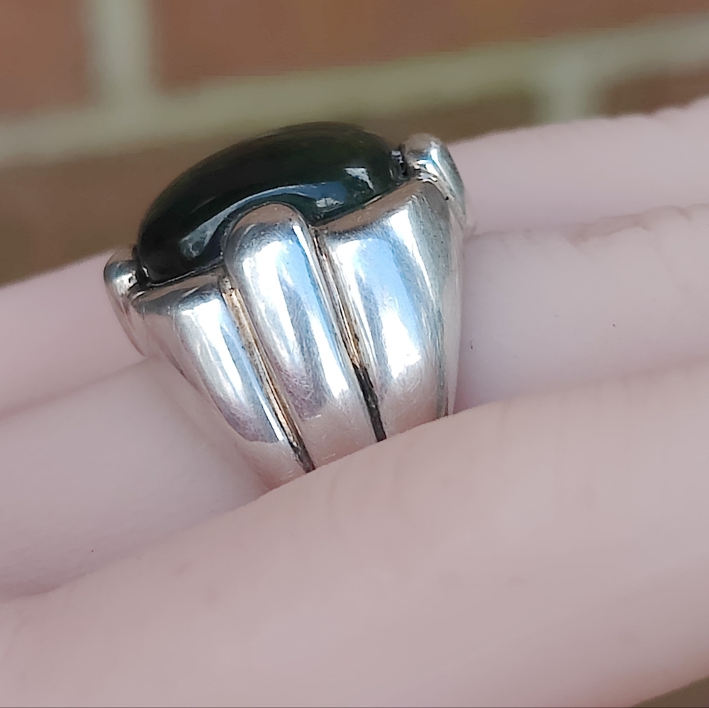 Vintage Heavy Sterling Silver Jade Ring - Picture 3 of 8